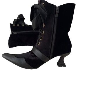 NWOT NWOB Ellie 3" Heel Witch Lace Up Bootie Women Sz 9 Shoes Boots Black Velour
